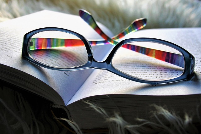Jak dobrać okulary do czytania?